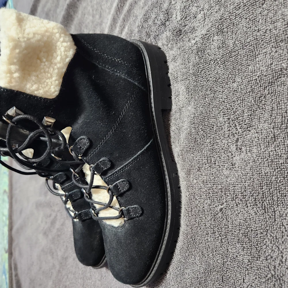 Marc Fisher Black and Cream Winter Boots with Cozy Lining - Picture 5 of 8